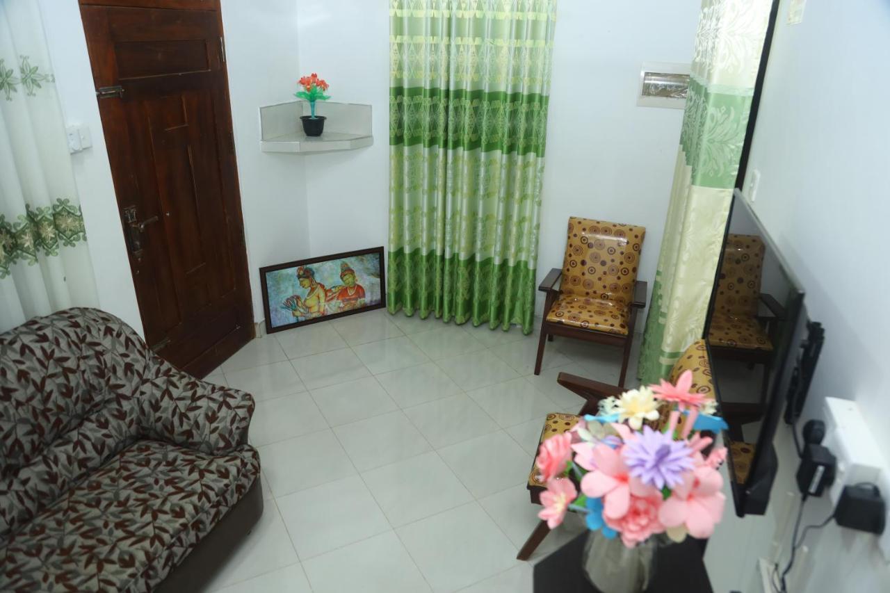 Forest View Home Stay 아누라다푸라 외부 사진