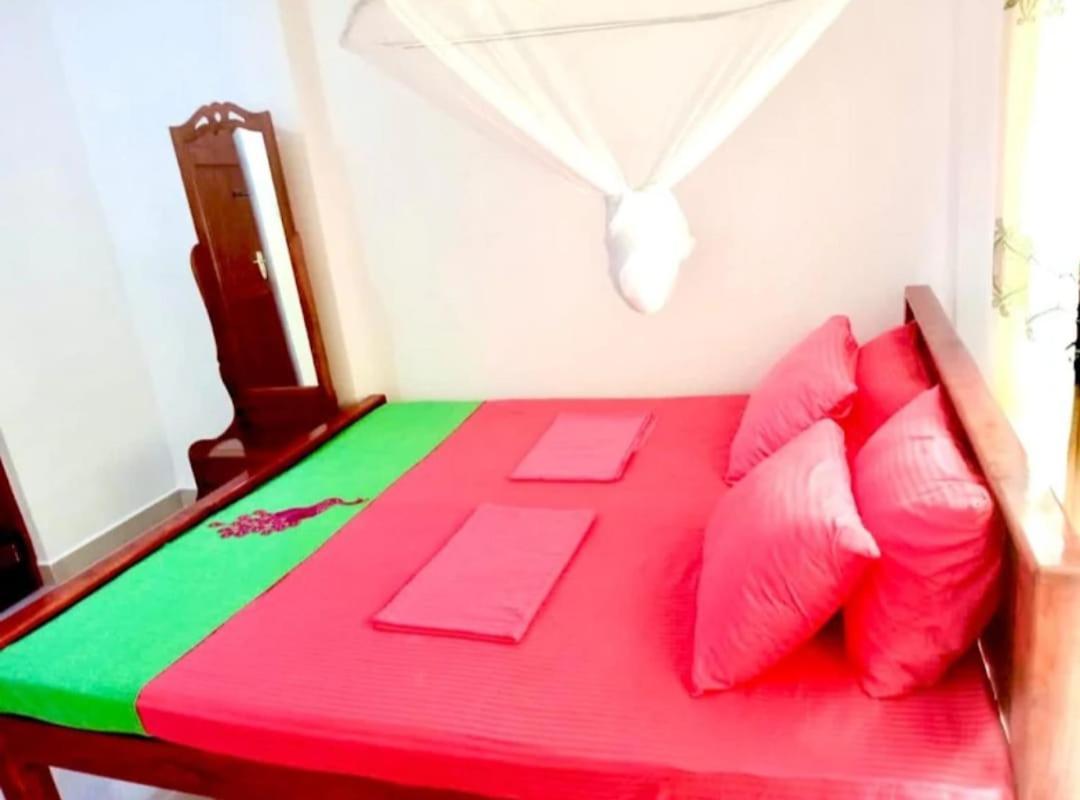 Forest View Home Stay 아누라다푸라 외부 사진